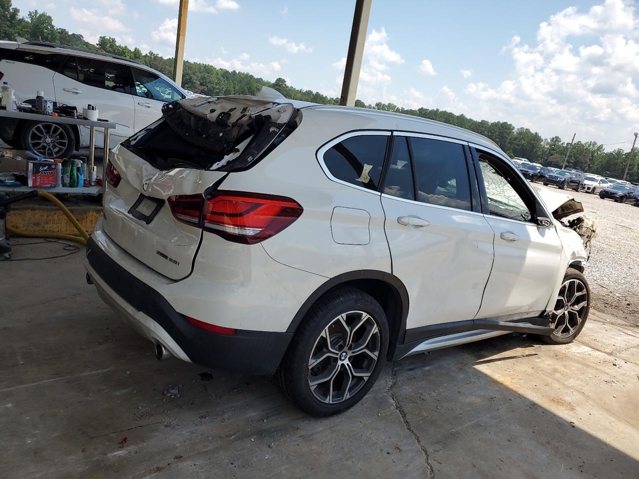2020 BMW X1 Sdrive28I - Фото 3