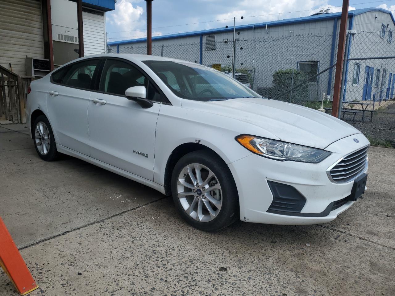 2019 Ford Fusion Se - Фото 4