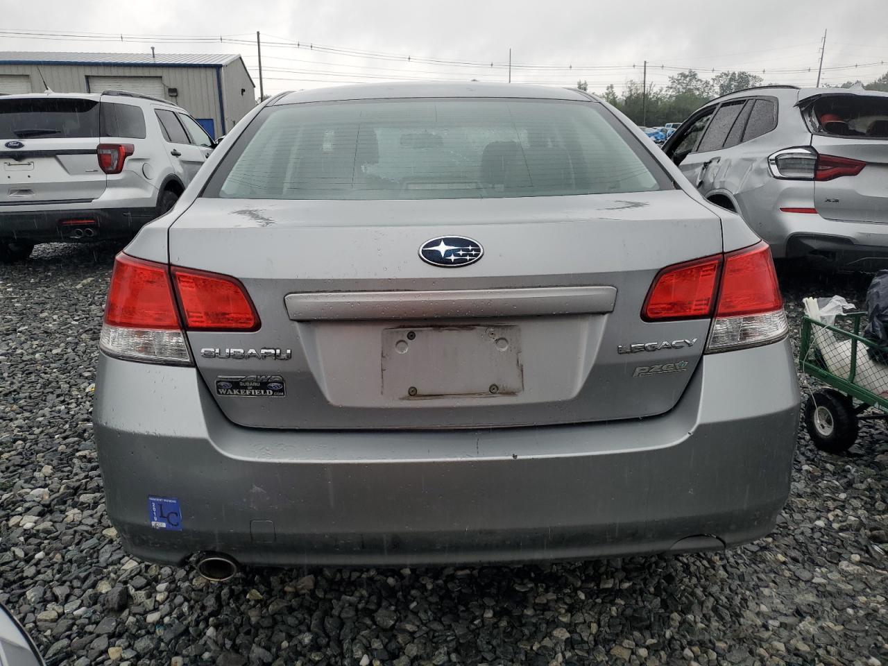 2010 Subaru Legacy 2.5I Limited - Фото 6