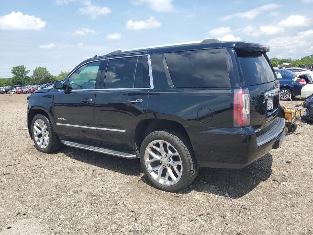 2016 GMC Yukon Denali - Фото 2