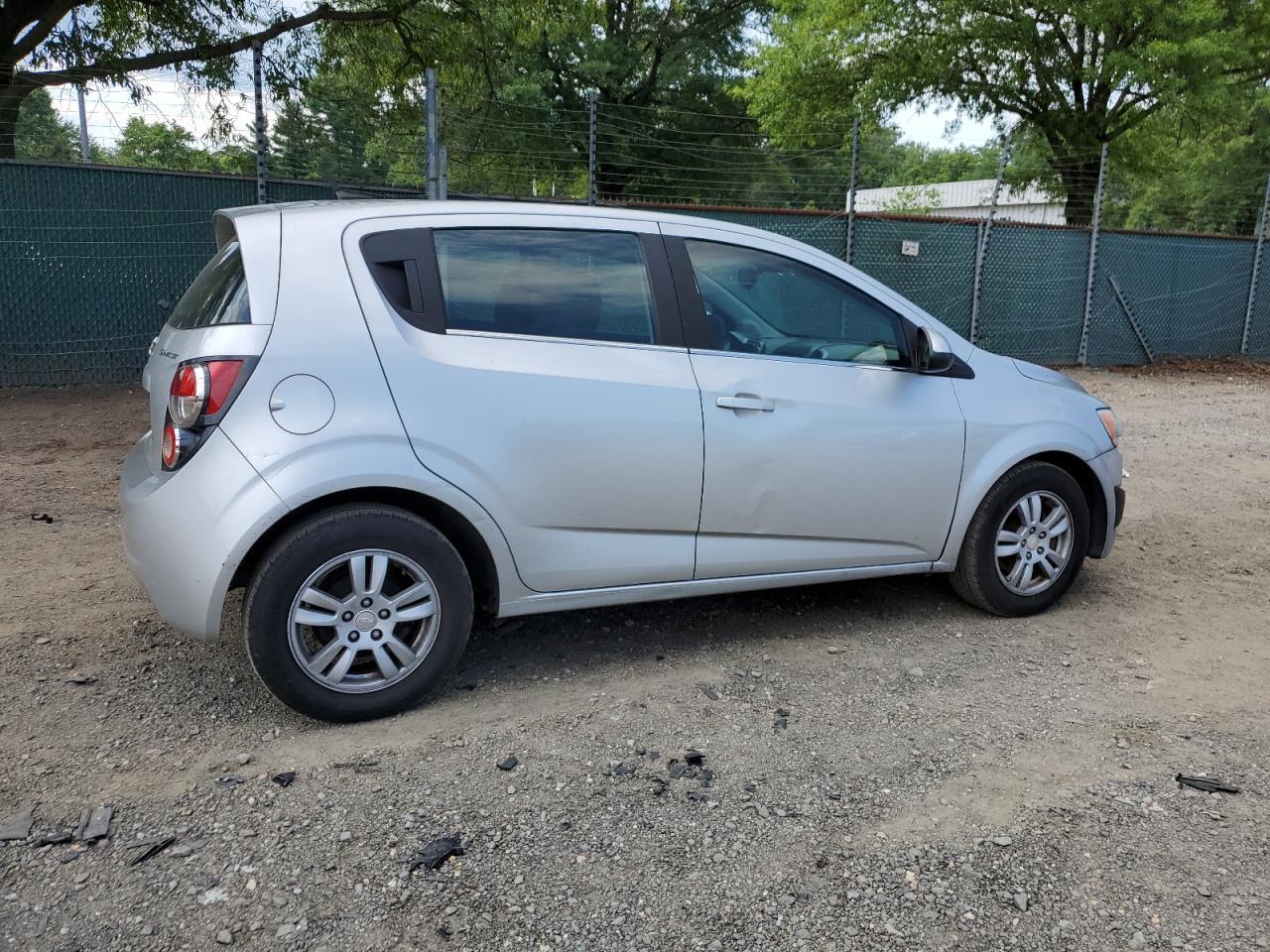 2013 Chevrolet Sonic Lt - Фото 3