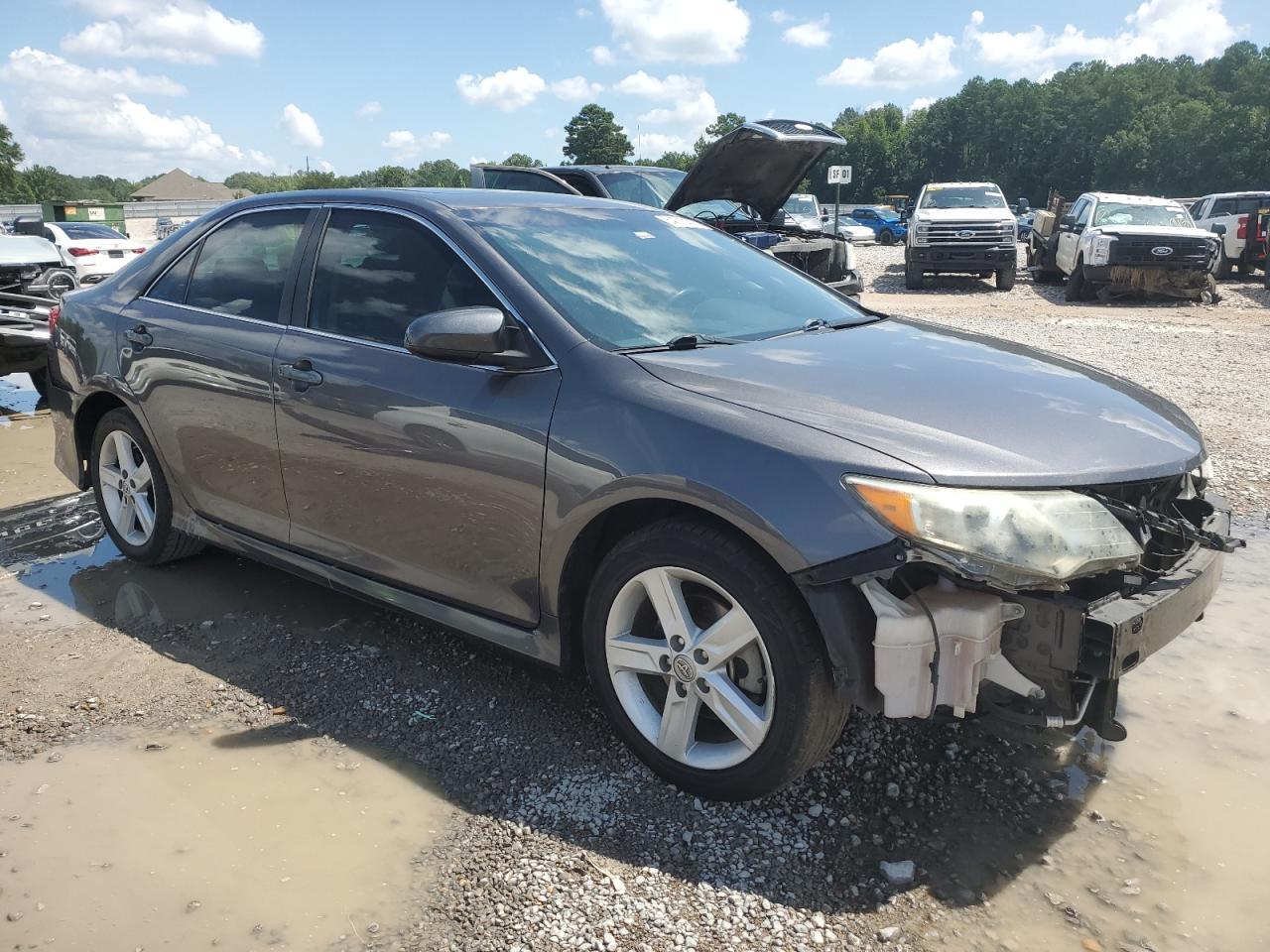 2014 Toyota Camry L - Image 4