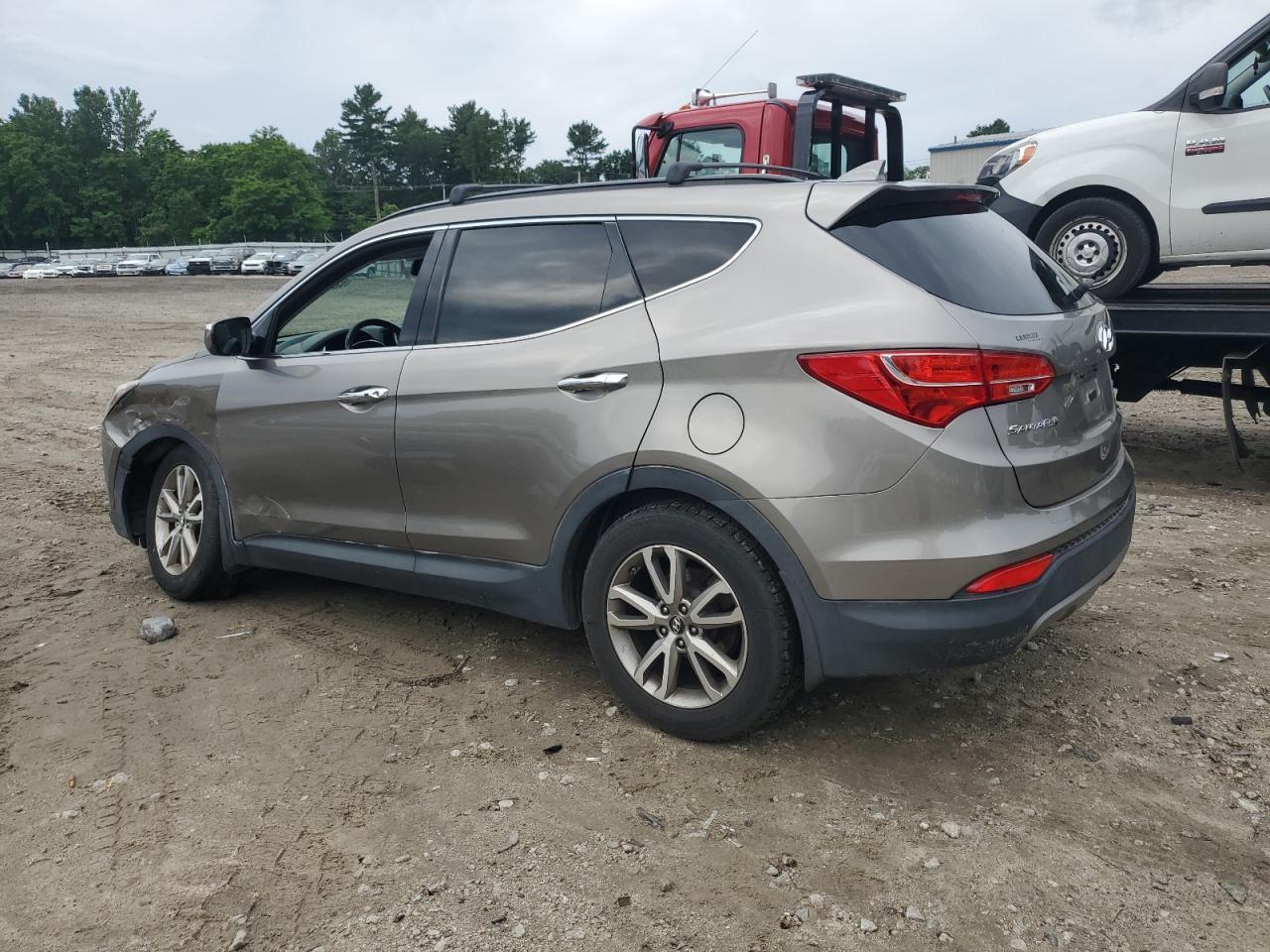 2014 Hyundai Santa Fe Sport - Image 2