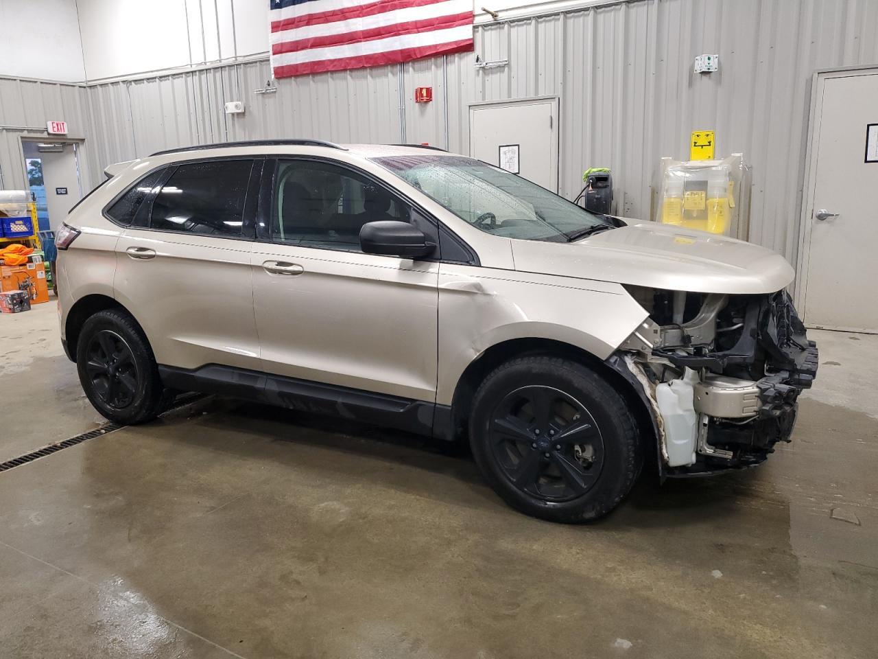 2017 Ford Edge Se - Image 4