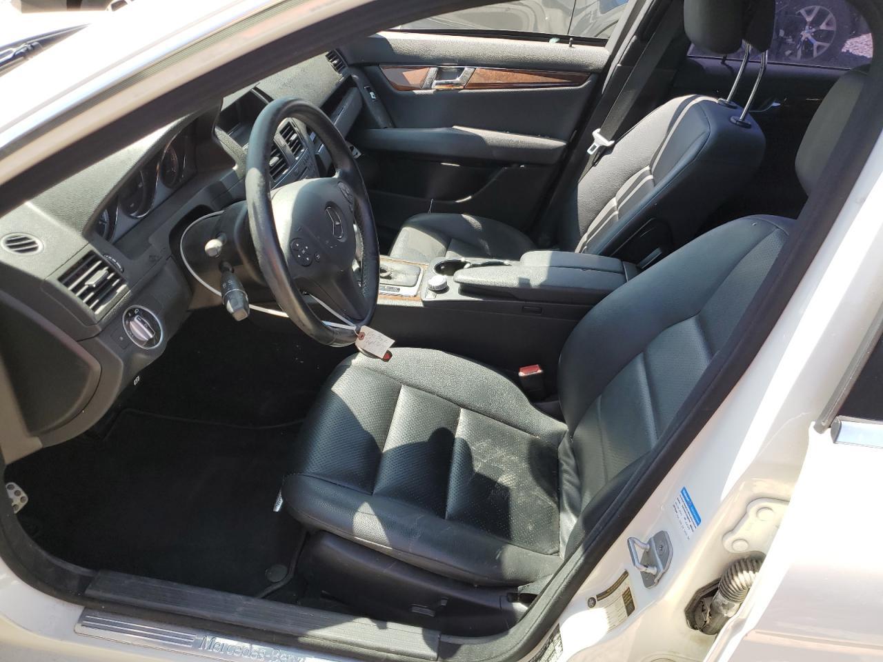 2011 Mercedes-Benz C 300 - Фото 7