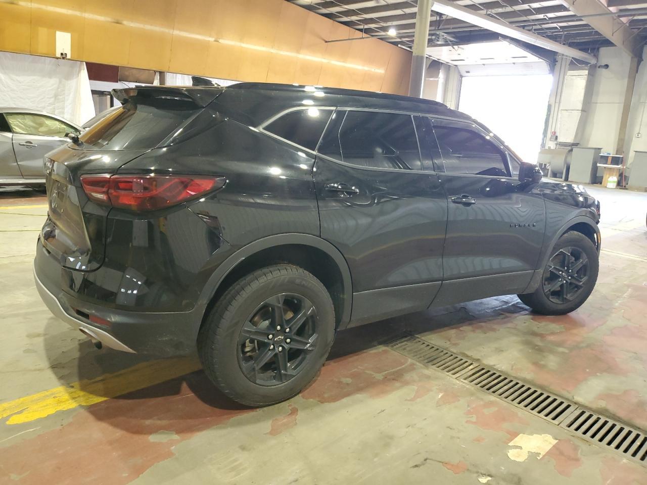 2023 Chevrolet Blazer 2Lt - Фото 3