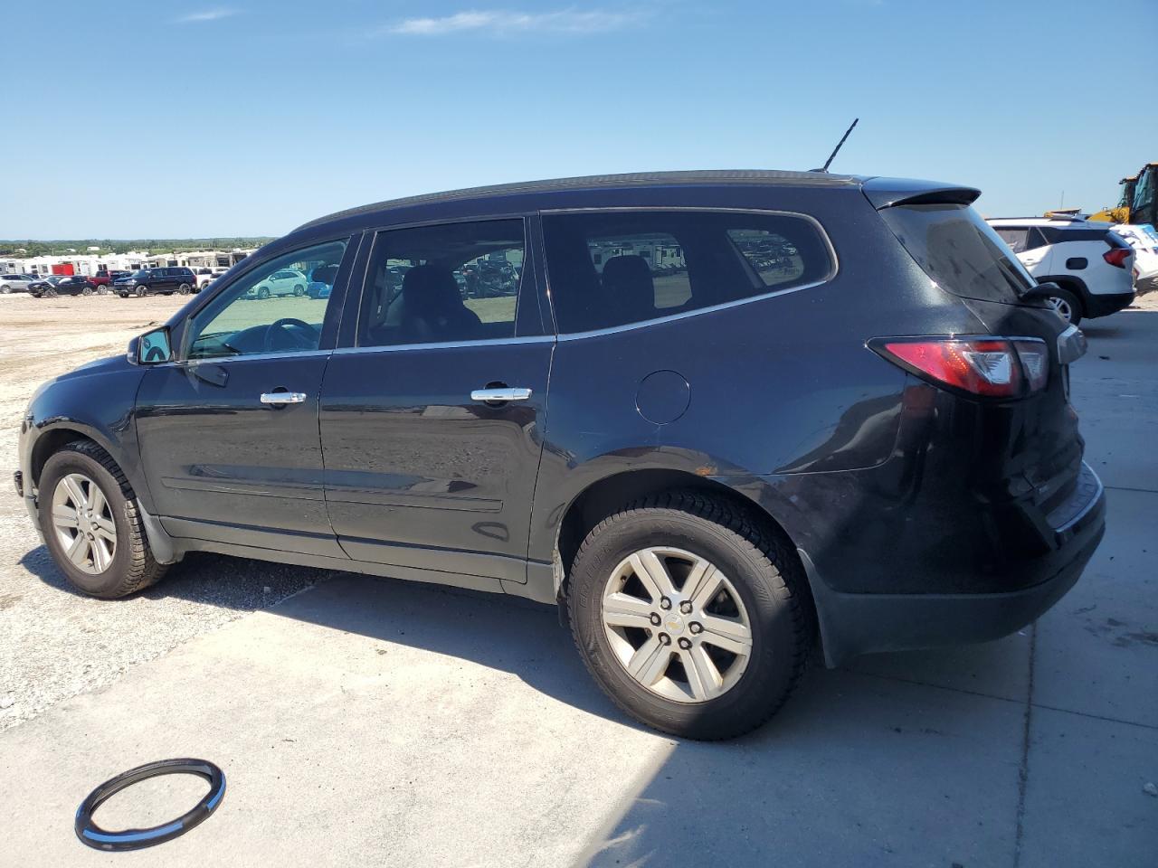 2014 Chevrolet Traverse Lt - Image 2
