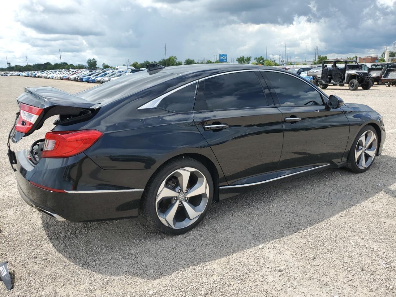 2018 Honda Accord Touring - Фото 3