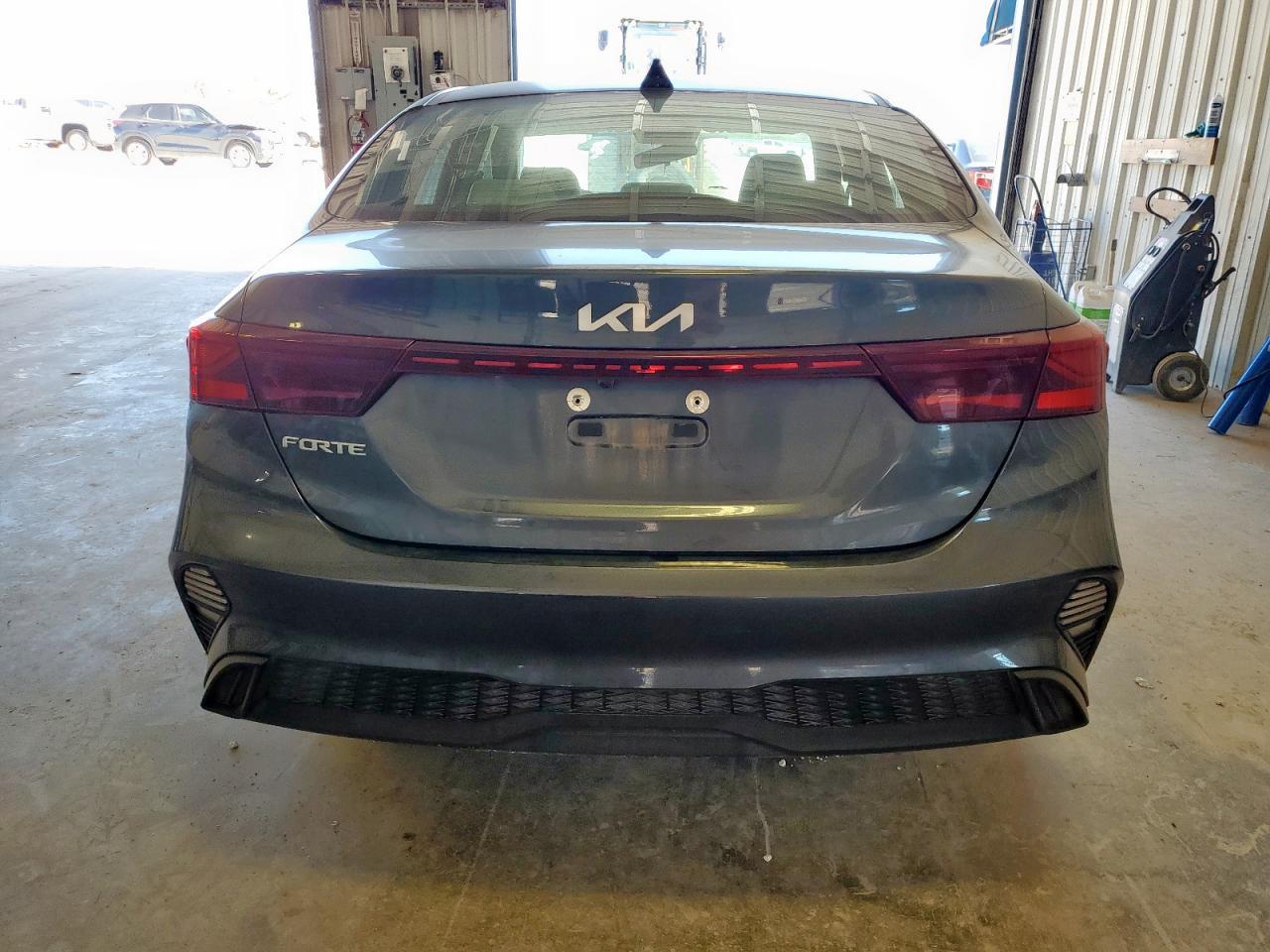 2023 Kia Forte Lx - Image 6