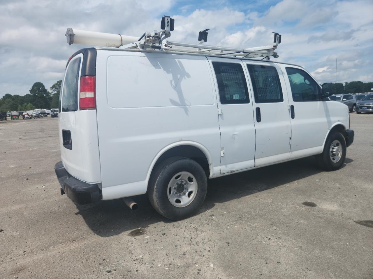 2013 Chevrolet Express G2500 - Фото 3