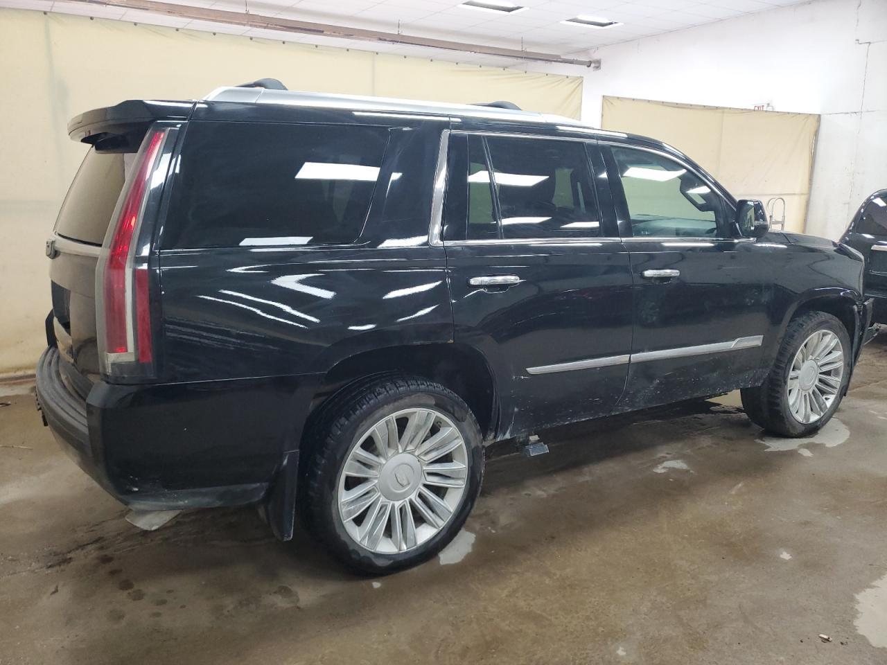 2016 Cadillac Escalade Platinum - Фото 3