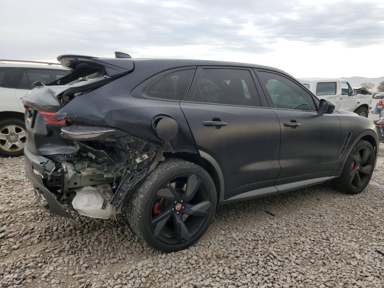 2021 Jaguar F-Pace Svr - Фото 3
