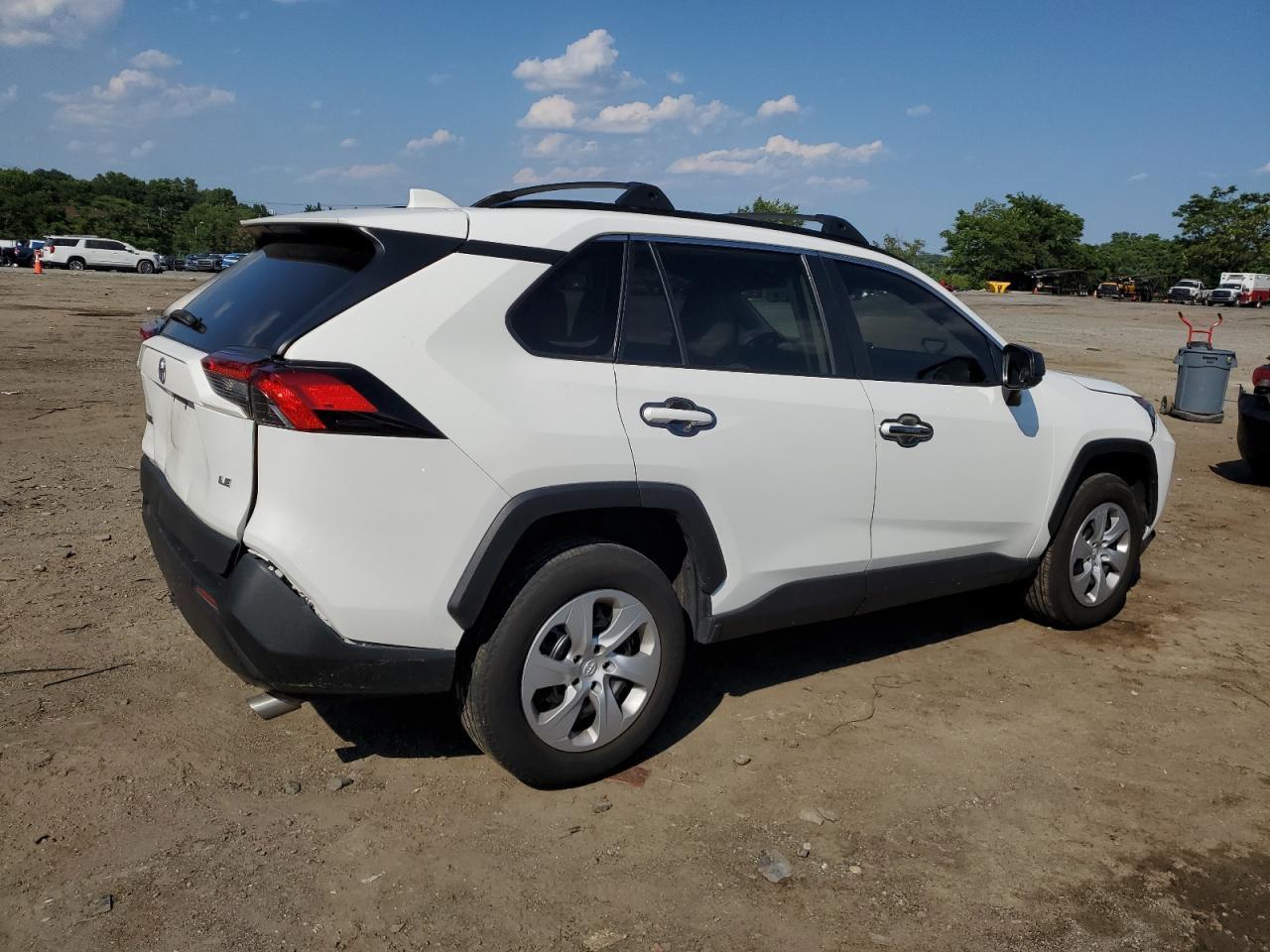 2020 Toyota Rav4 Le - Image 3