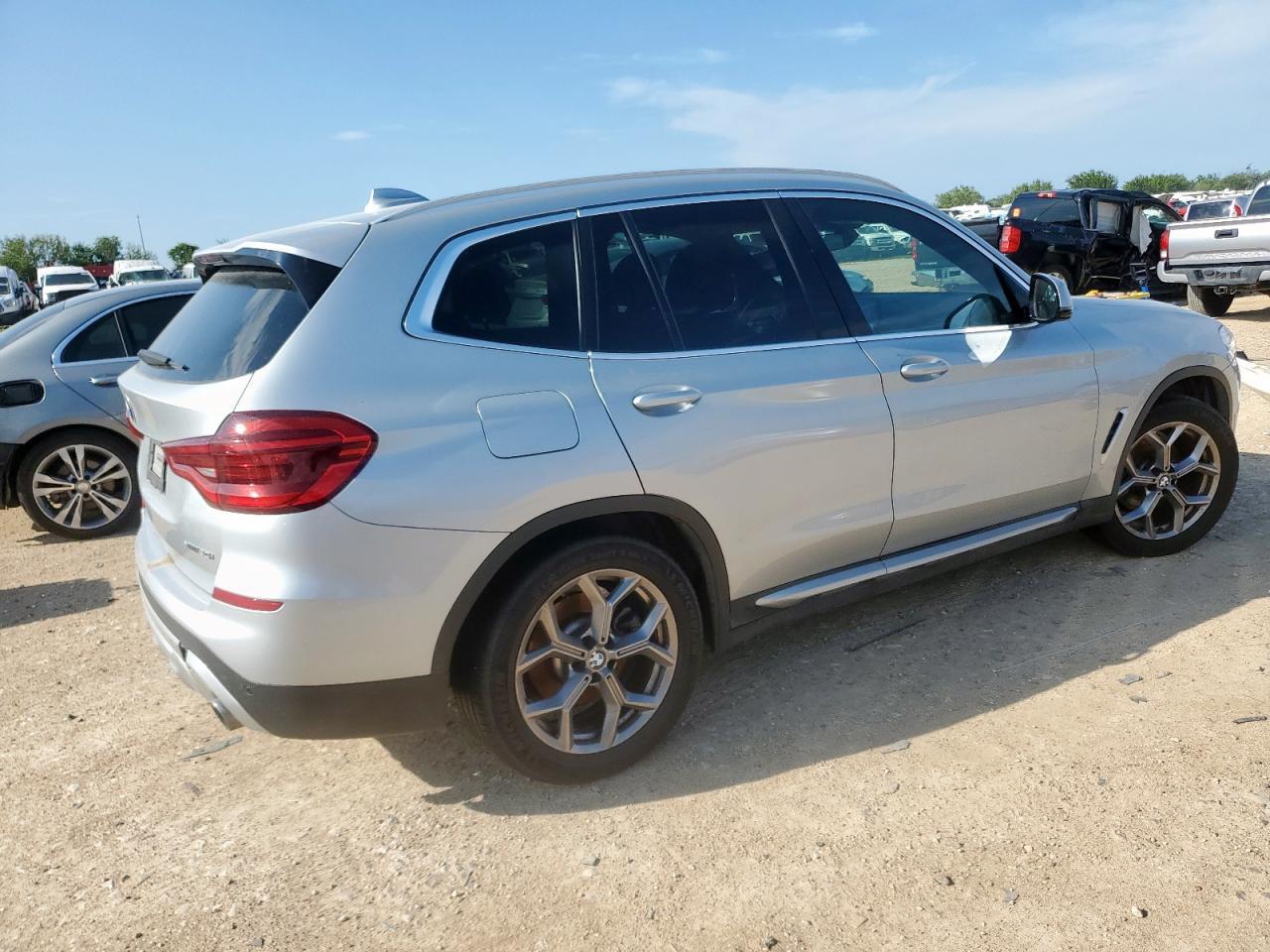 2021 BMW X3 xDrive30I - Image 3