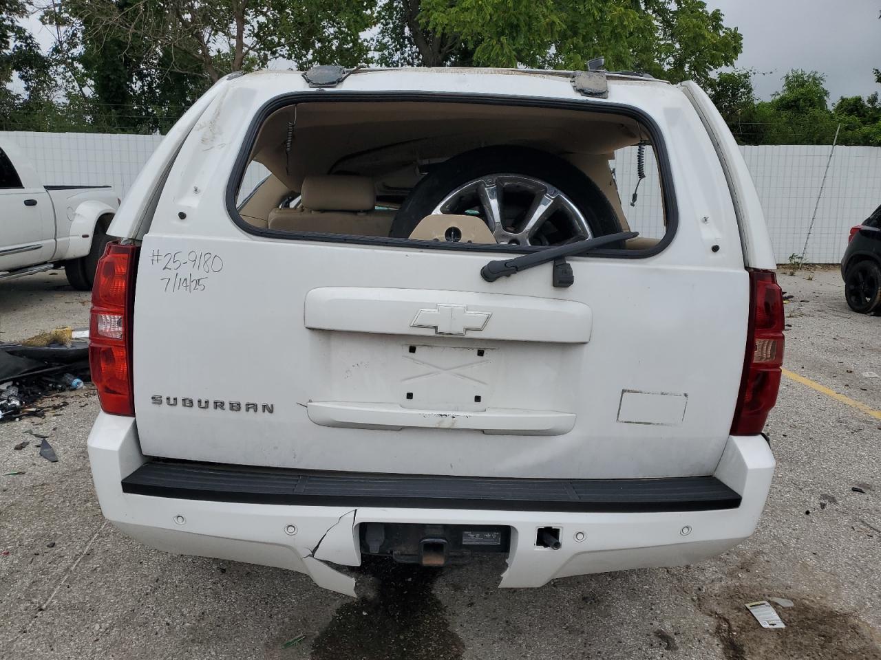2013 Chevrolet Suburban K1500 Lt - Image 6