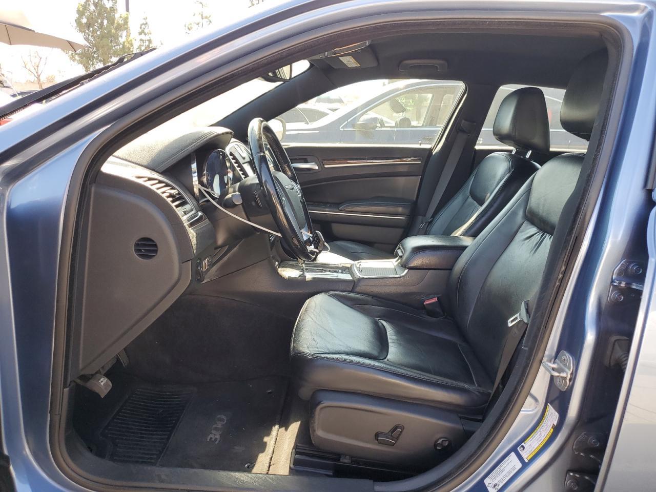 2011 Chrysler 300 Limited - Фото 7