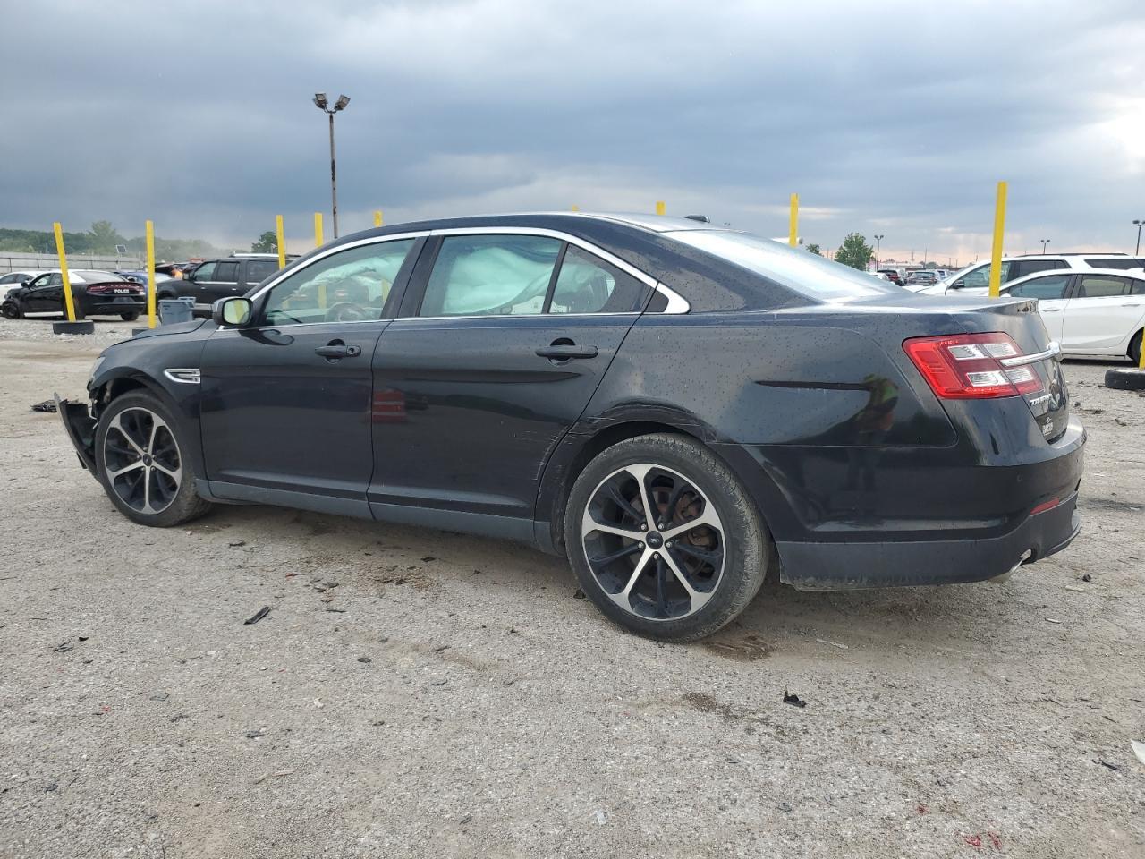 2014 Ford Taurus Limited - Фото 2