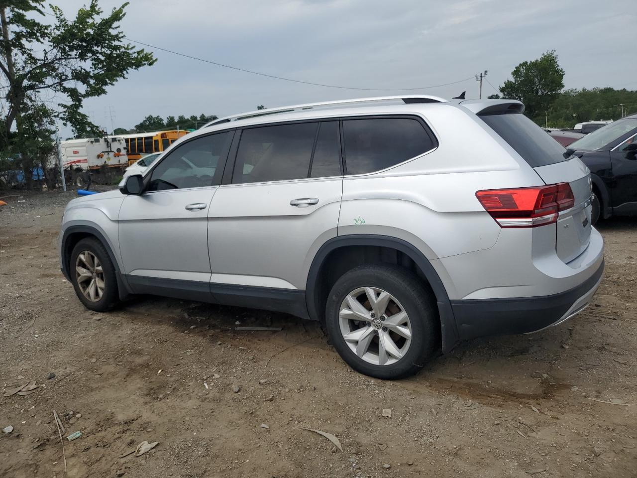 2018 Volkswagen Atlas Se - Фото 2