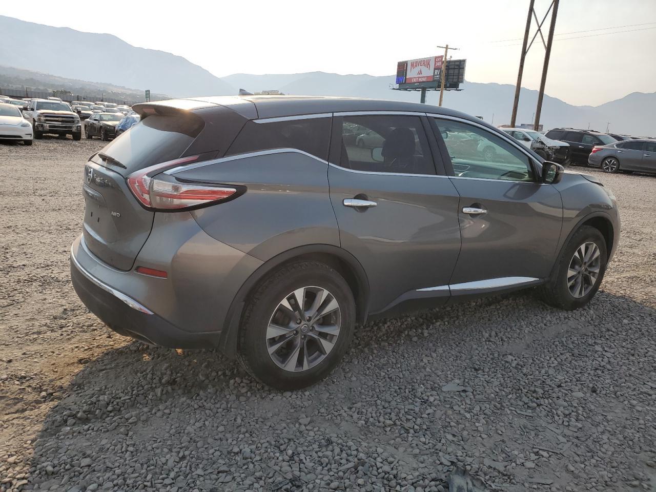 2015 Nissan Murano S - Image 3