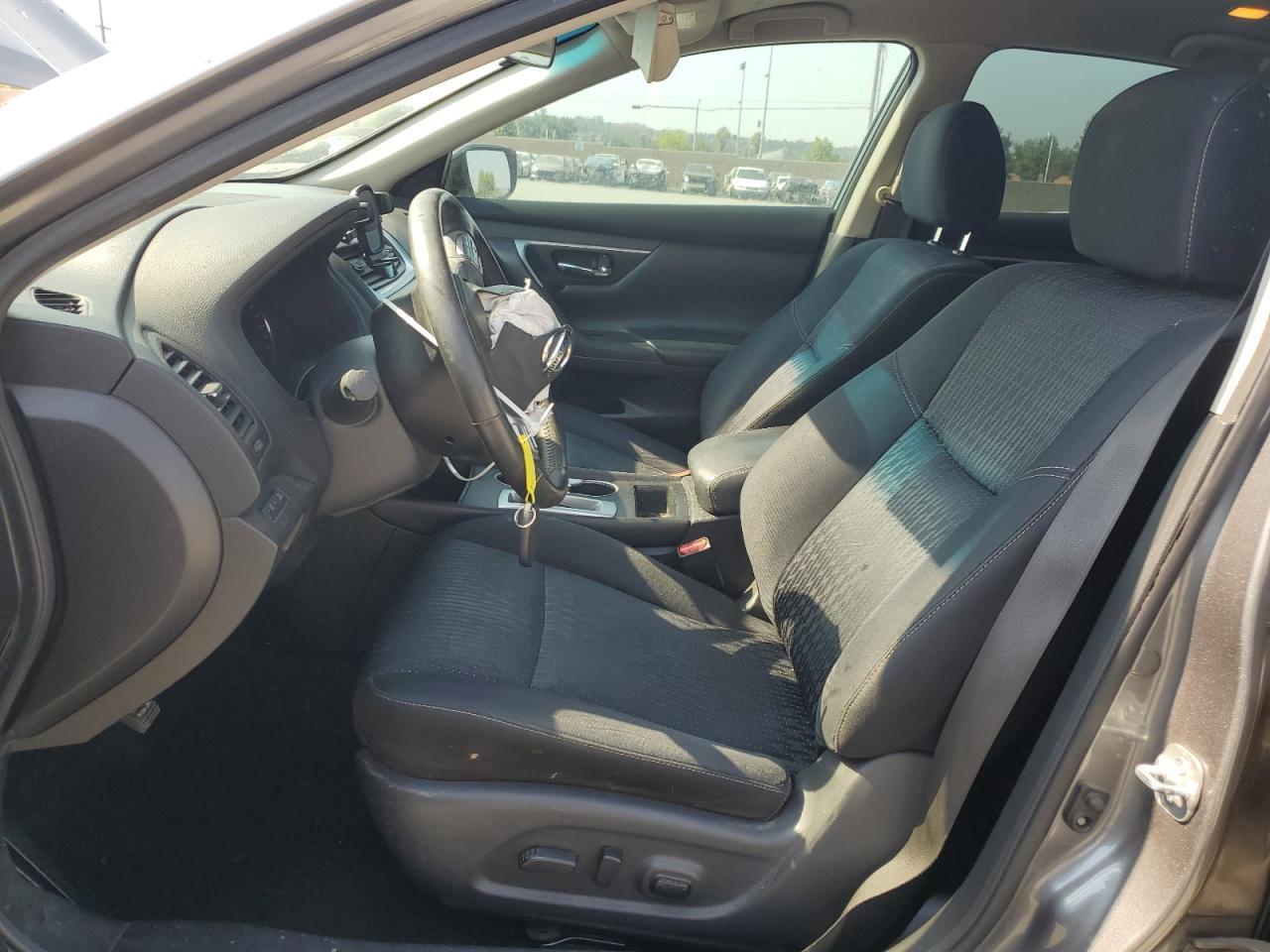 2016 Nissan Altima 2.5 - Image 7