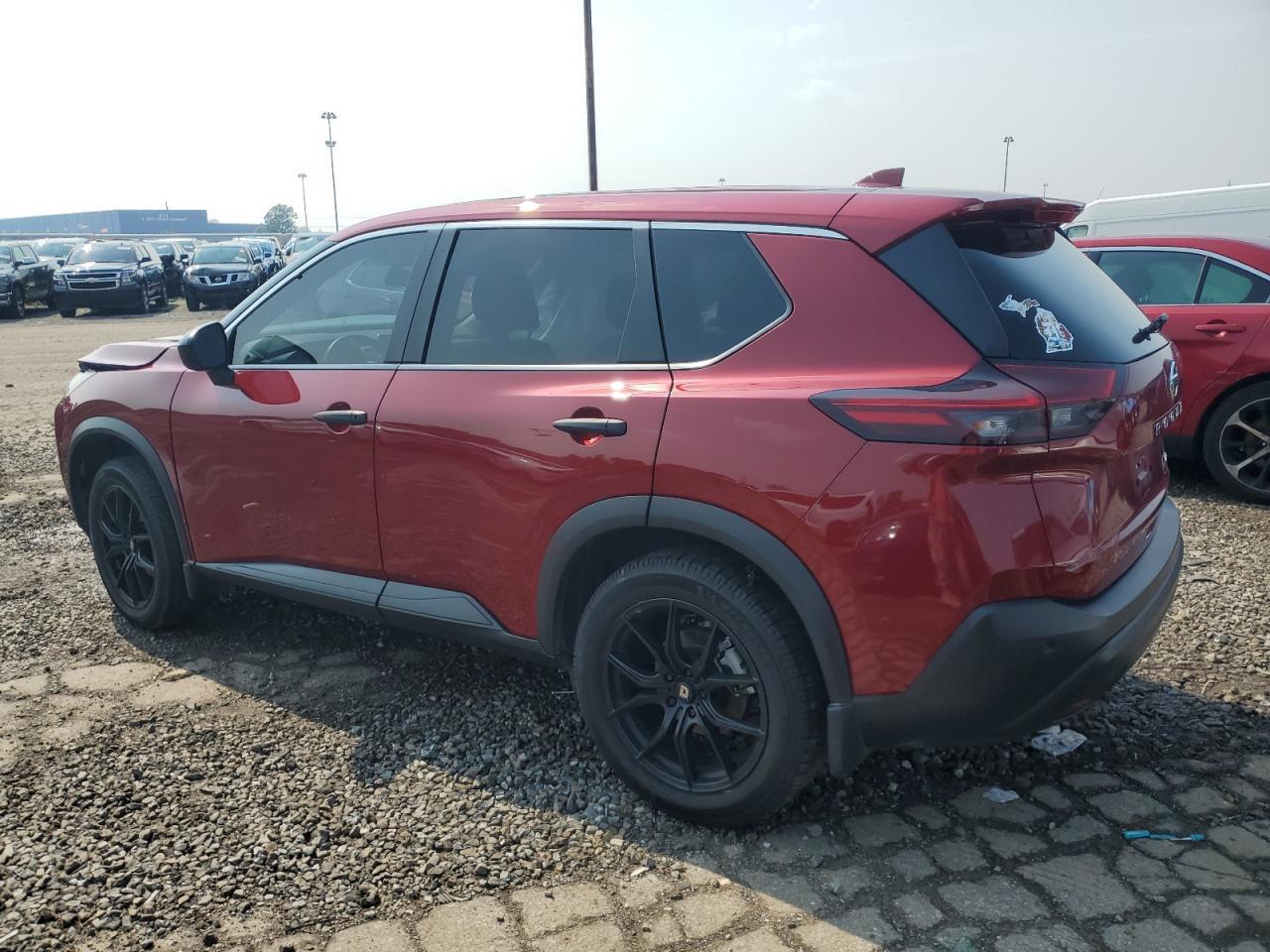 2021 Nissan Rogue S - Фото 2