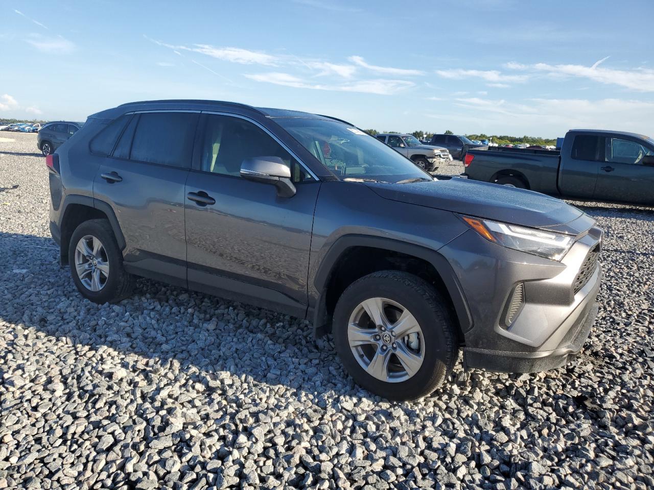 2025 Toyota Rav4 Xle - Фото 4