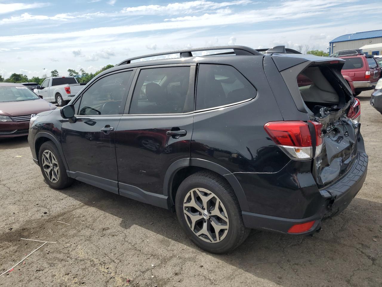 2020 Subaru Forester Premium - Фото 2