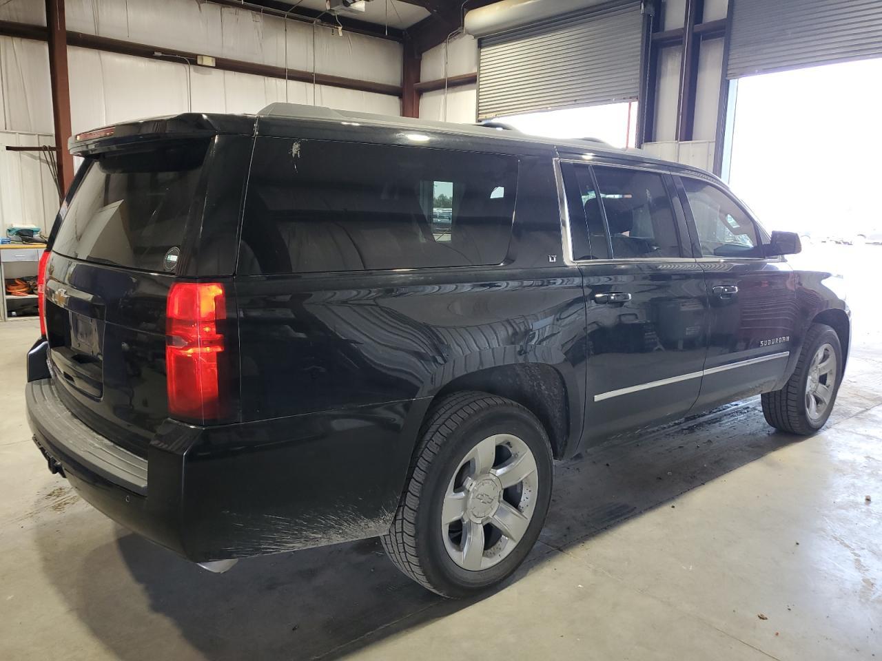 2017 Chevrolet Suburban K1500 Lt - Фото 3