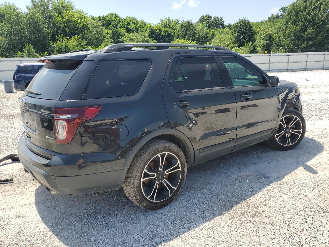 2015 Ford Explorer Sport - Фото 3