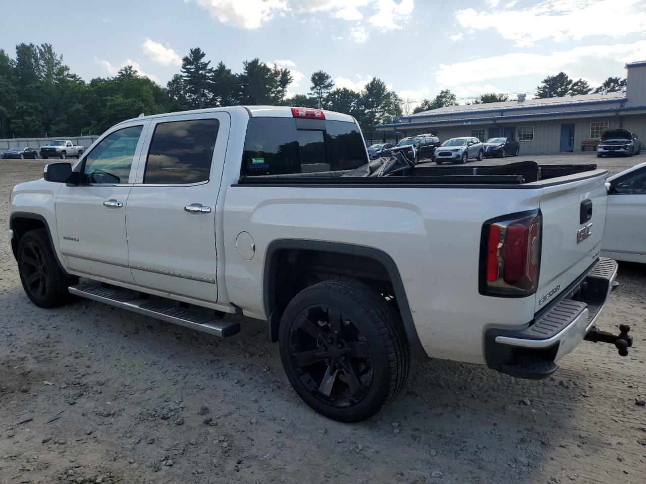 2016 GMC Sierra K1500 Denali - Image 2