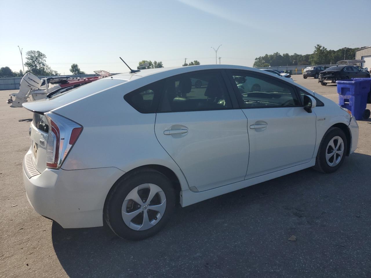 2015 Toyota Prius - Image 3