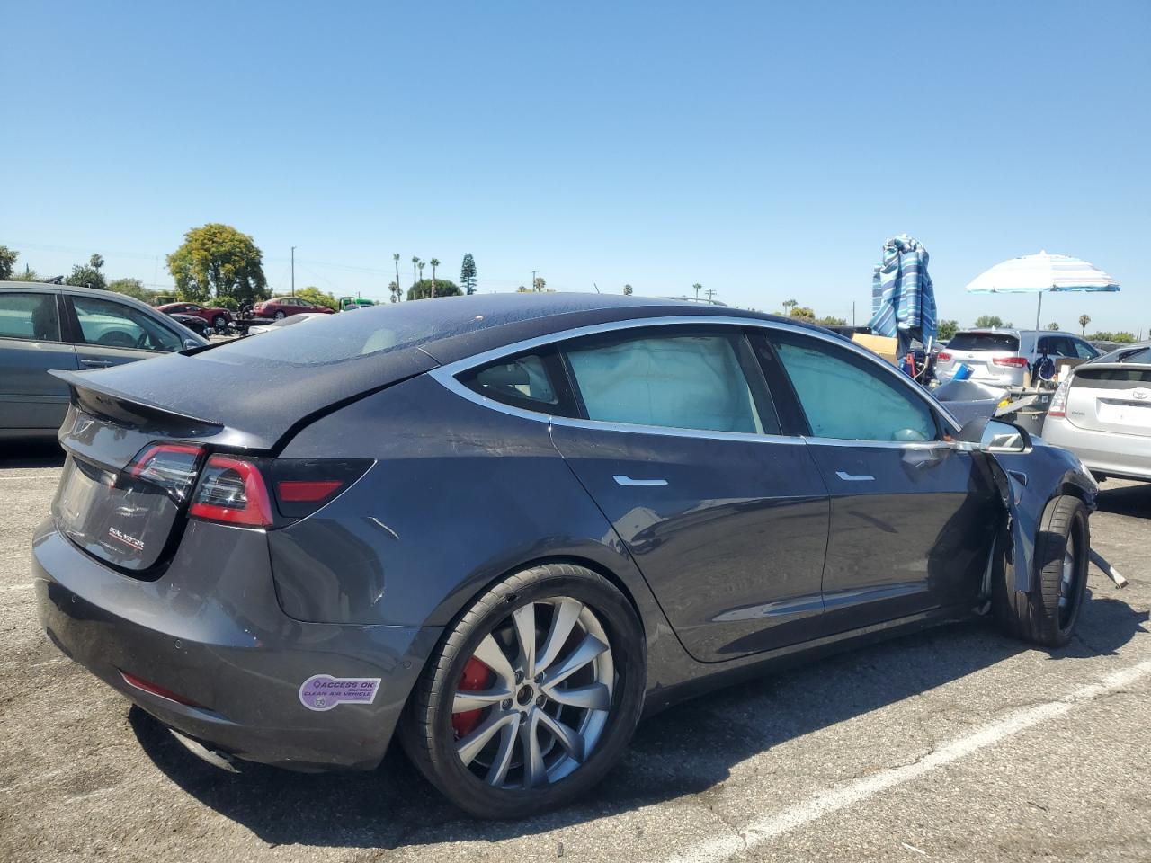 2018 Tesla Model 3 - Фото 3