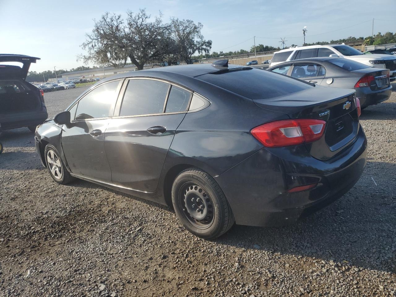 2016 Chevrolet Cruze Ls - Фото 2