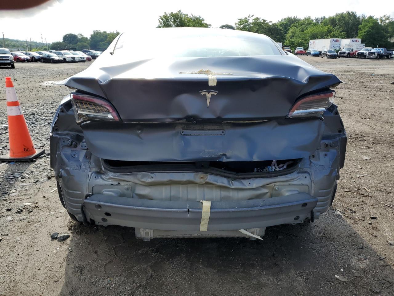 2022 Tesla Model 3 - Фото 6