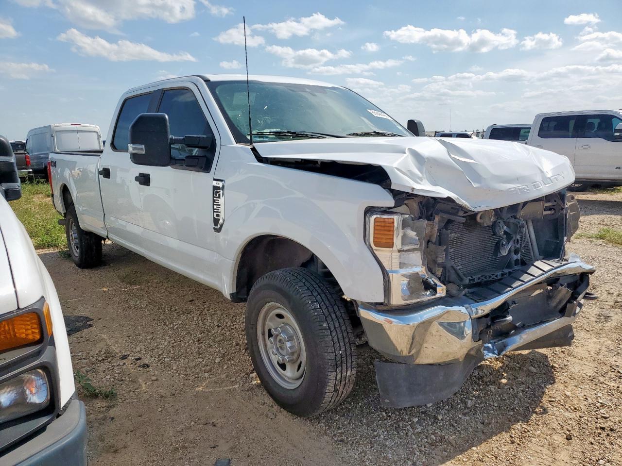 2022 Ford F350 Super Duty - Image 4