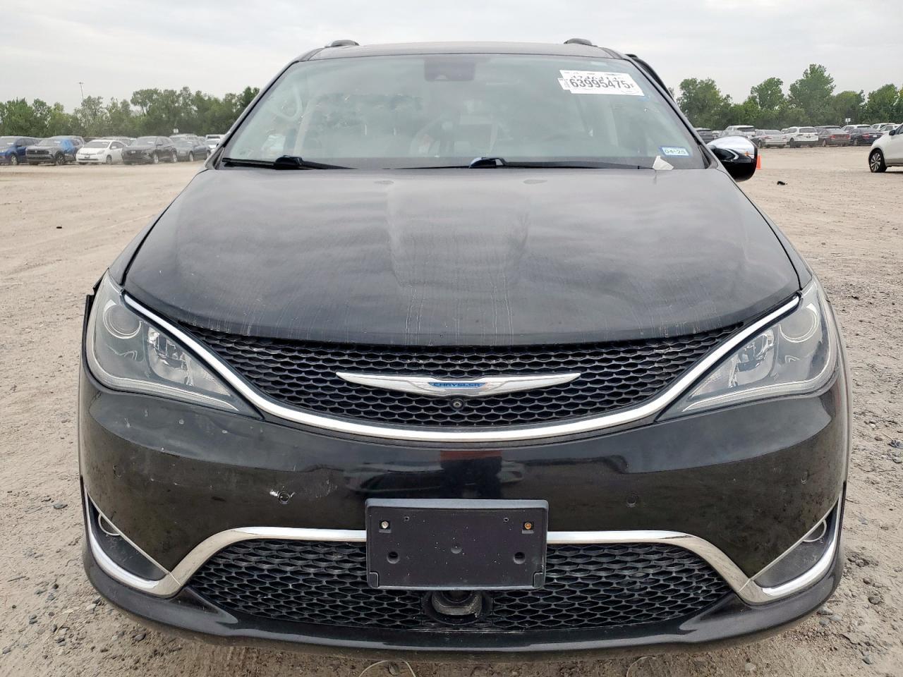 2018 Chrysler Pacifica Limited - Image 5