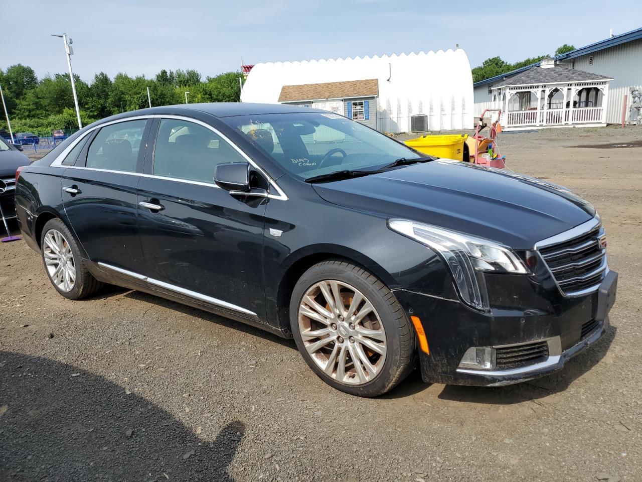 2019 Cadillac Xts Luxury - Image 4