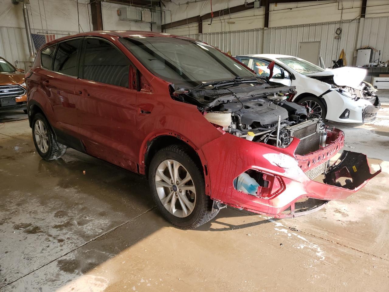 2019 Ford Escape Se - Фото 4