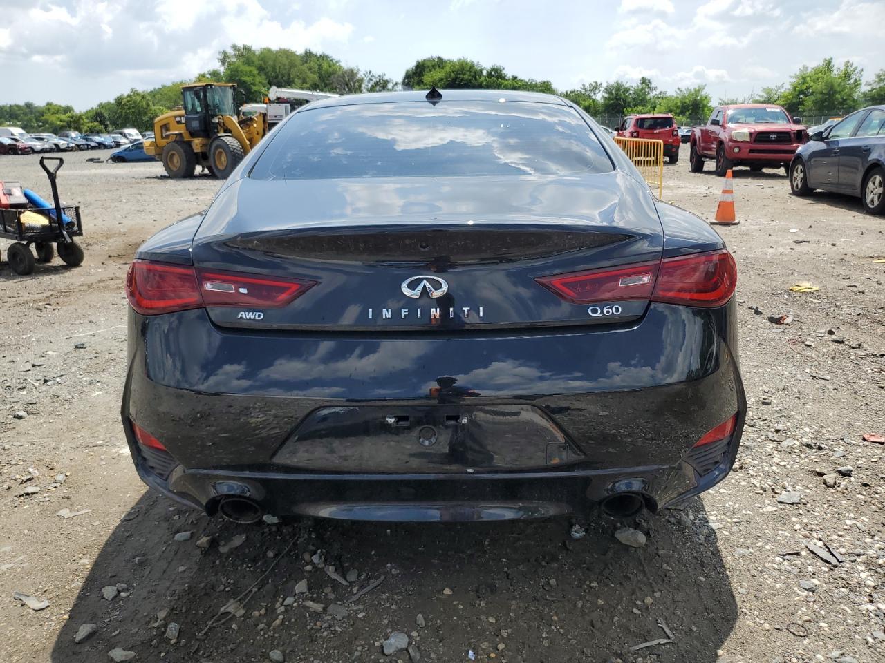 2018 Infiniti Q60 Luxe 300 - Image 6