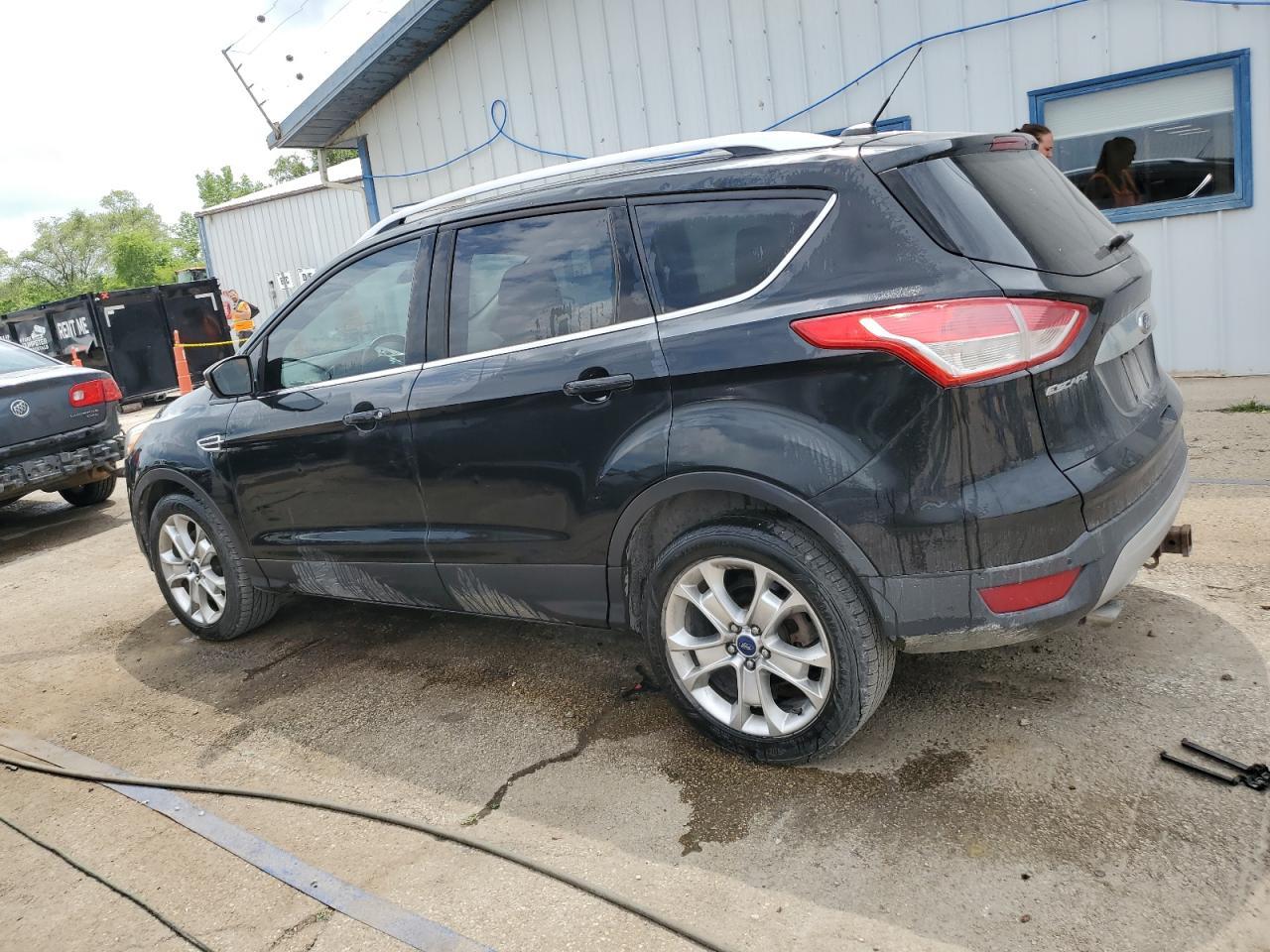 2015 Ford Escape Titanium - Фото 2