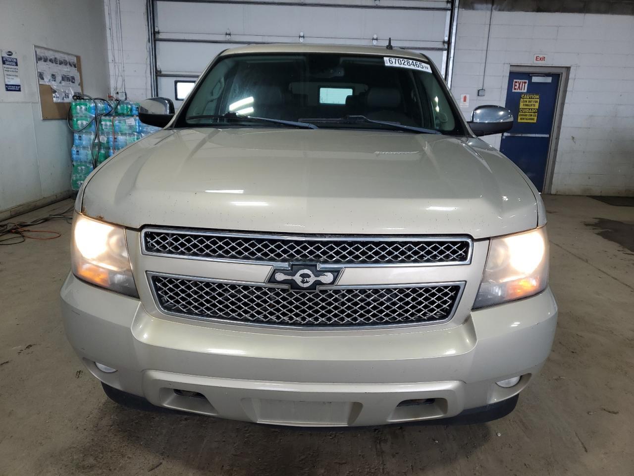 2008 Chevrolet Suburban K1500 Ls - Image 5