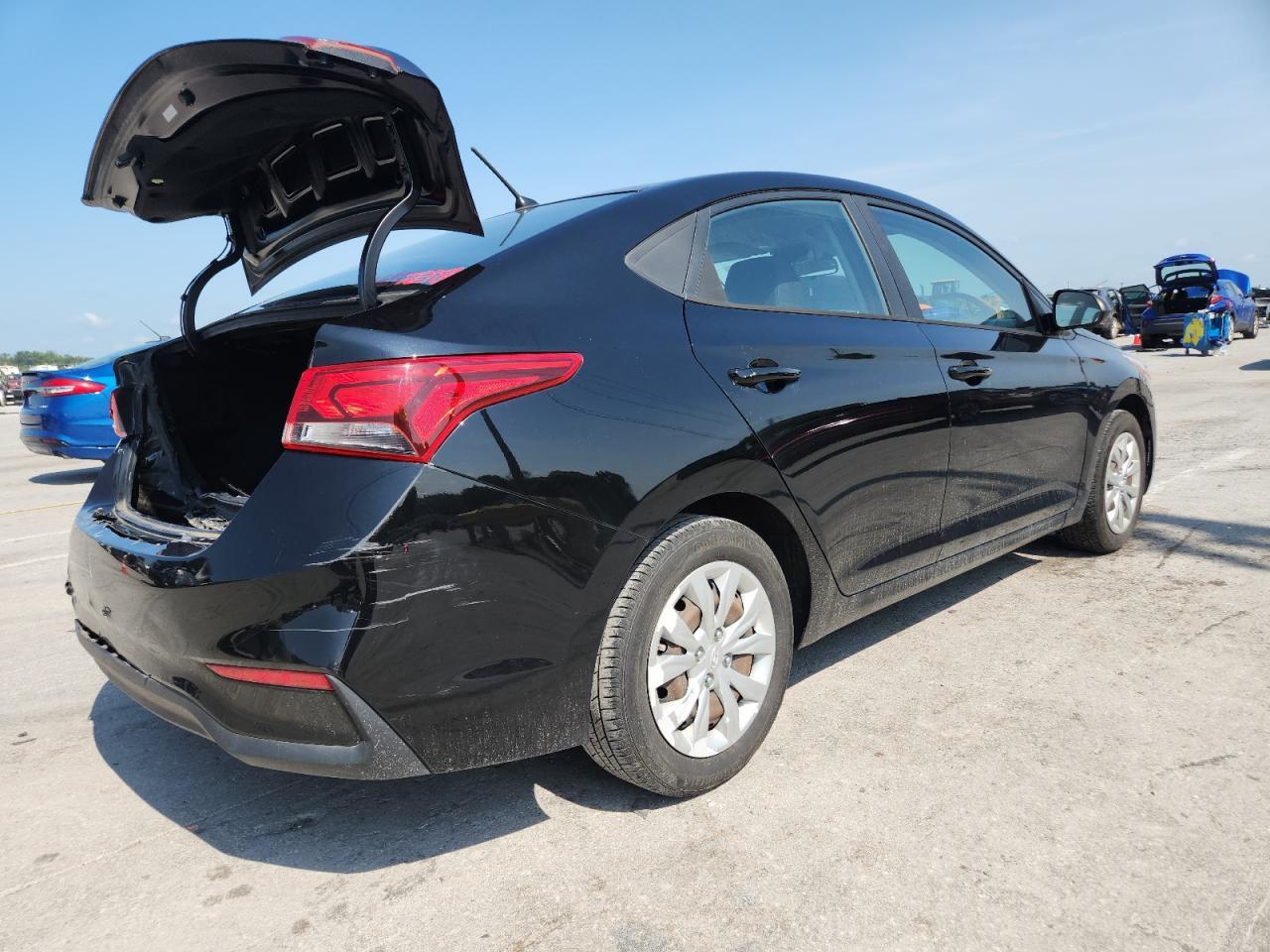 2019 Hyundai Accent Se - Фото 3