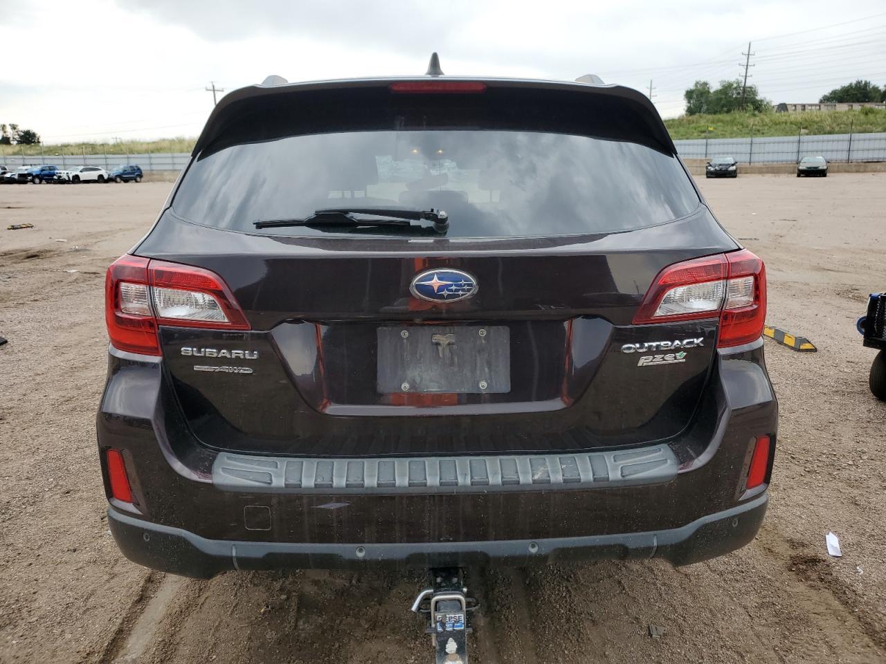2017 Subaru Outback Touring - Image 6
