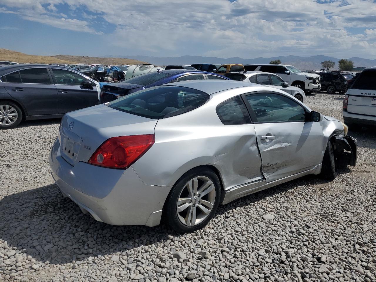 2012 Nissan Altima 2.5 S - Фото 3