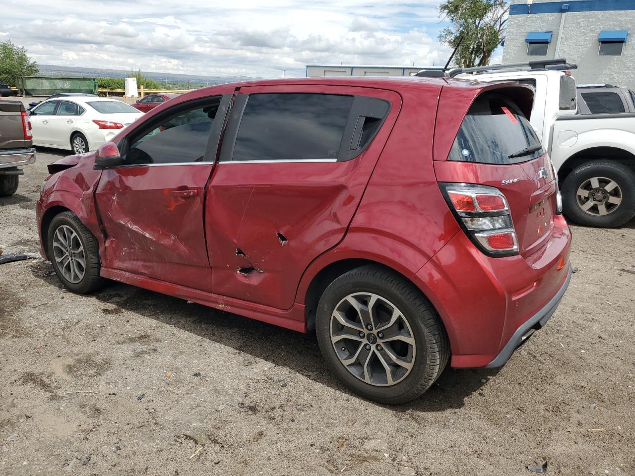2020 Chevrolet Sonic Lt - Фото 2
