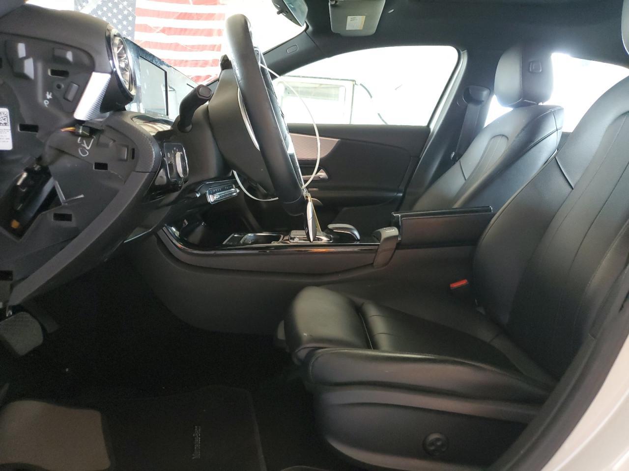 2019 Mercedes-Benz A 220 - Фото 7