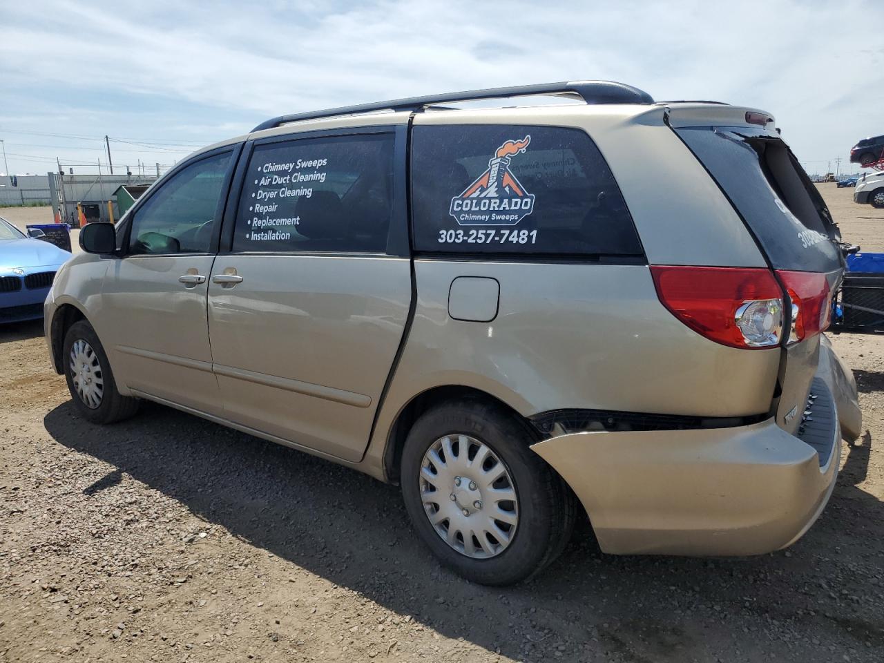2010 Toyota Sienna Ce - Фото 2