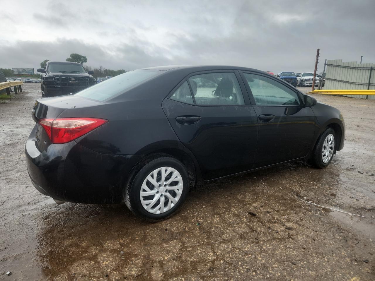 2019 Toyota Corolla L - Фото 3