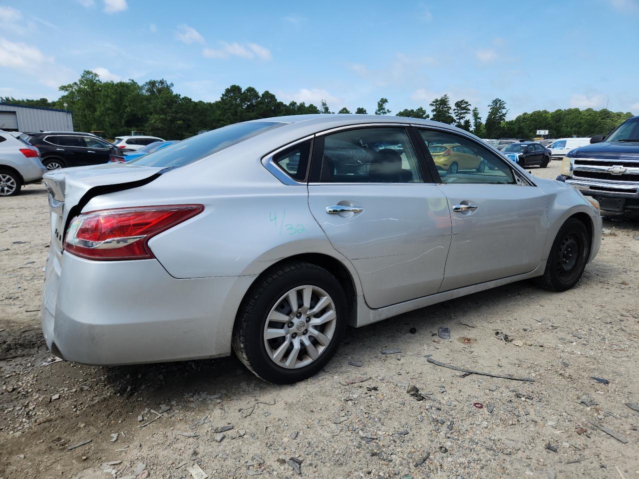 2013 Nissan Altima 2.5 - Image 3