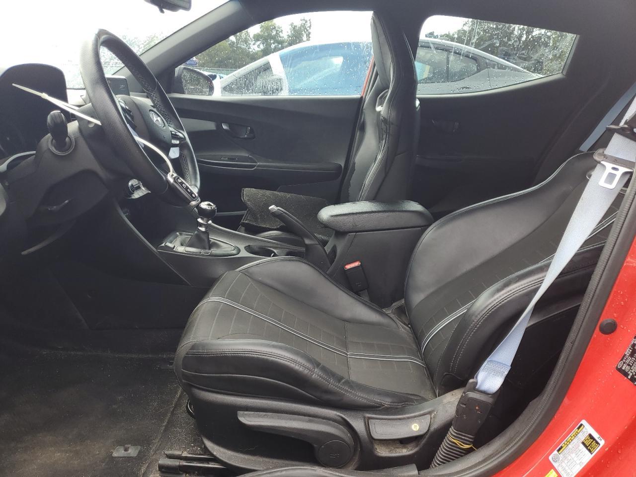 2022 Hyundai Veloster N - Фото 7